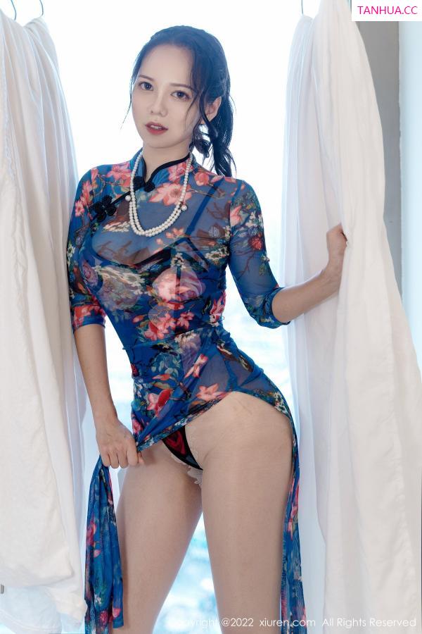   [XiuRen]高清写真图 2022.11.08 No.5819 大美妞儿 旗袍丝袜第15张图片